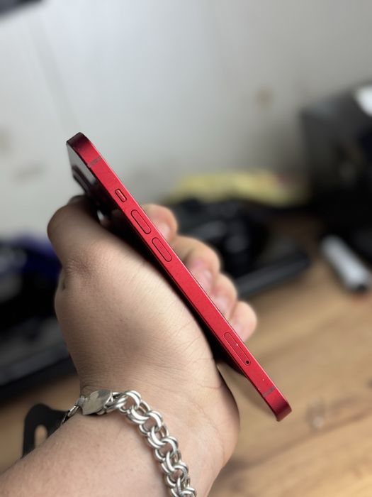 Айфон,IPhone 13 128gb 85% Product red