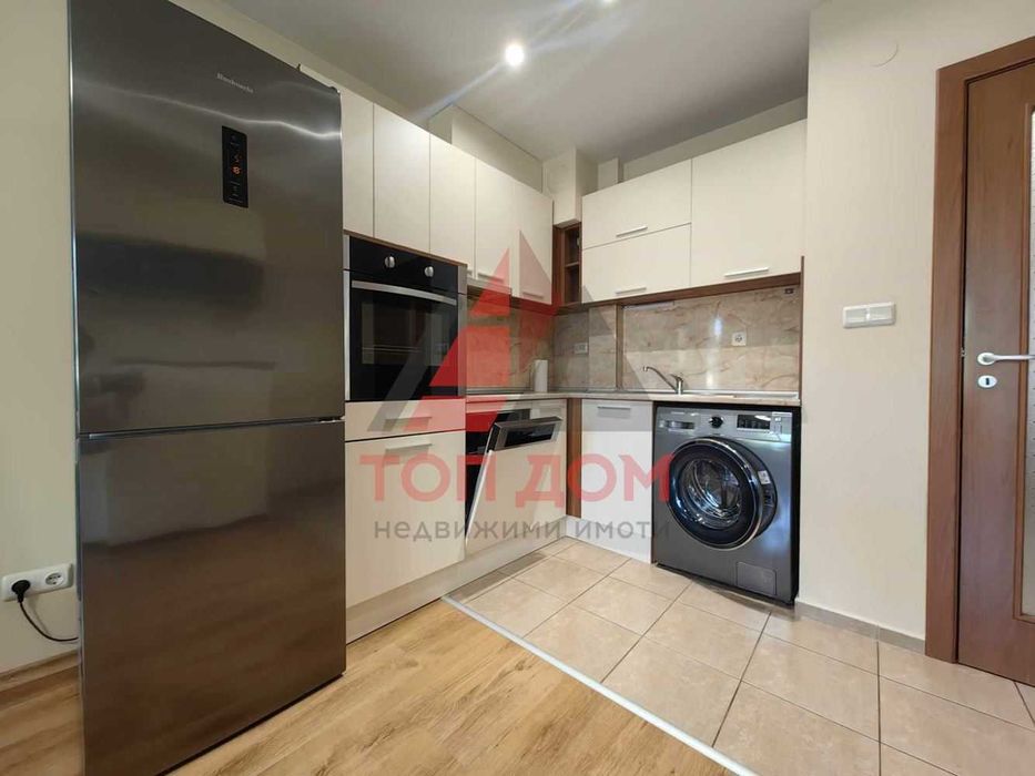 Дава се под наем Двустаен апартамент в Варна, Конфуто - 60 кв.м за 561 € - Снимка #1