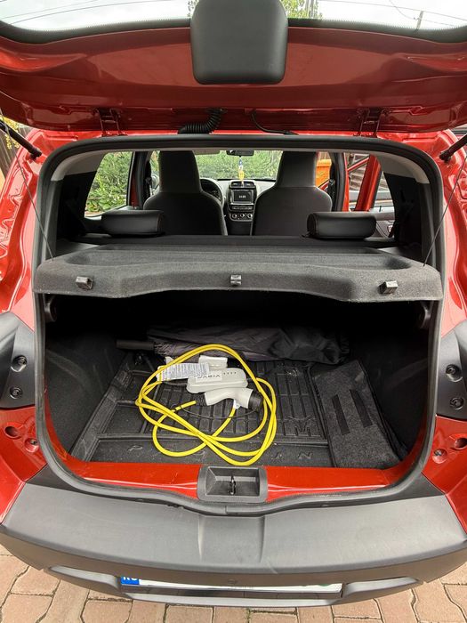 Dacia Spring Extreme 26.8 kWh (motor de 65 CP)