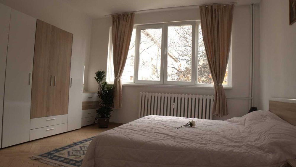 Дава се под наем Тристаен апартамент в София, Център - 80 кв.м за 797.64 € - Снимка #5