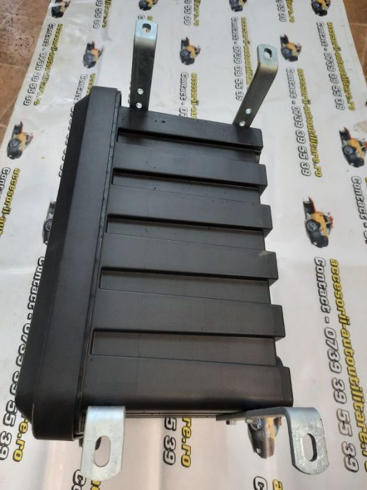 Cutie chingi cu suporti - 235 ron