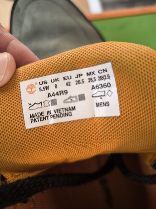 Bocanci Timberland 42