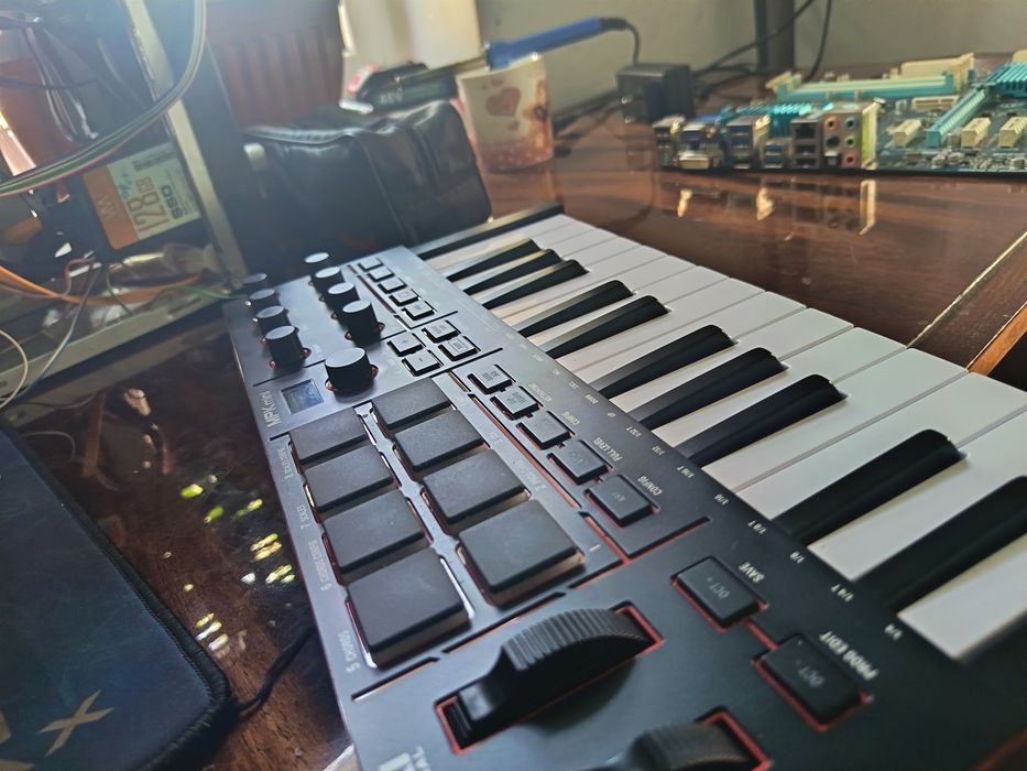 Midi клава. Новый.