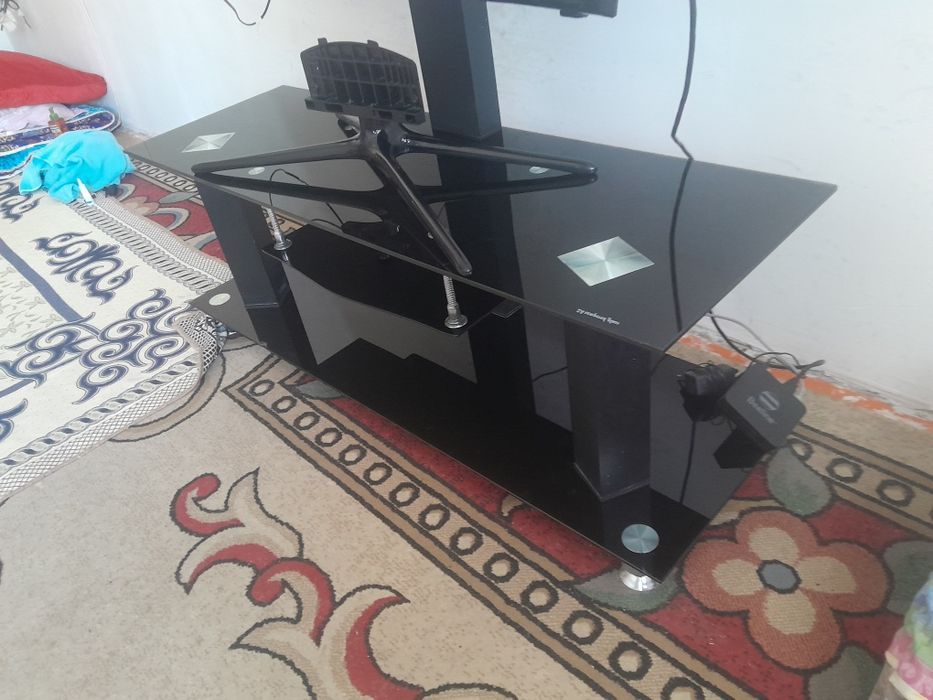 Подставка для телевизора