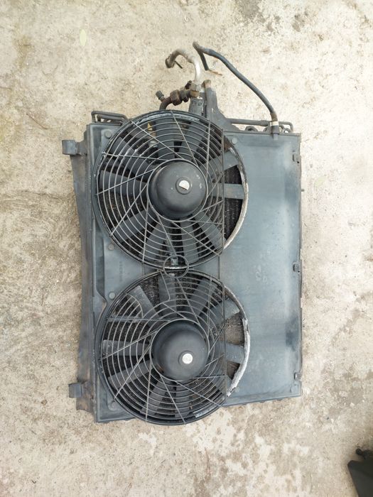 Мерседес w124  запчасти разные