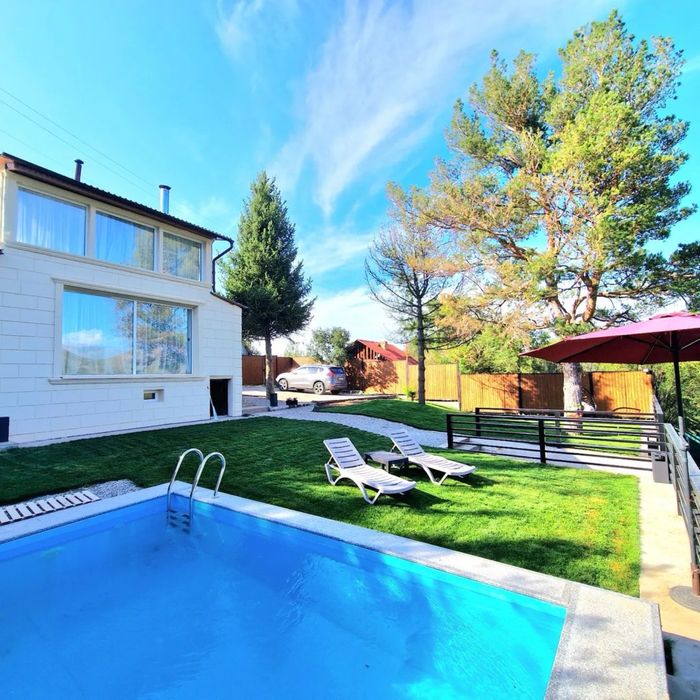 Сдается домик в горах с теплым бассейном посуточно