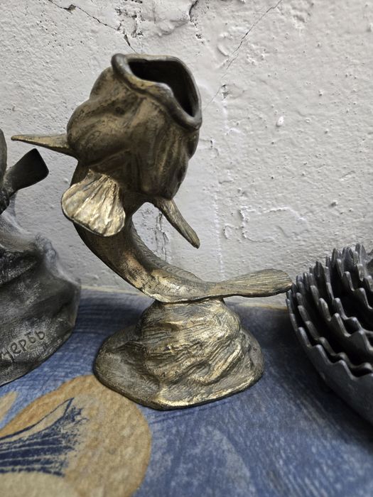 Статуэтки  разные