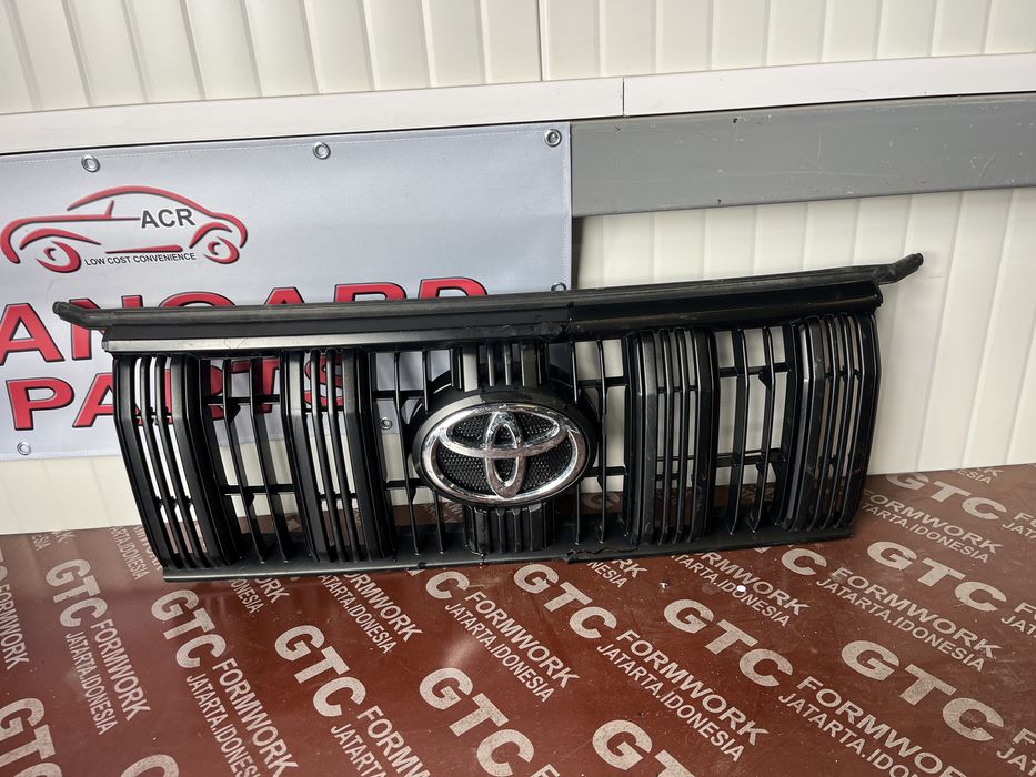 Решетка Toyota Land Cruiser J150 2бр