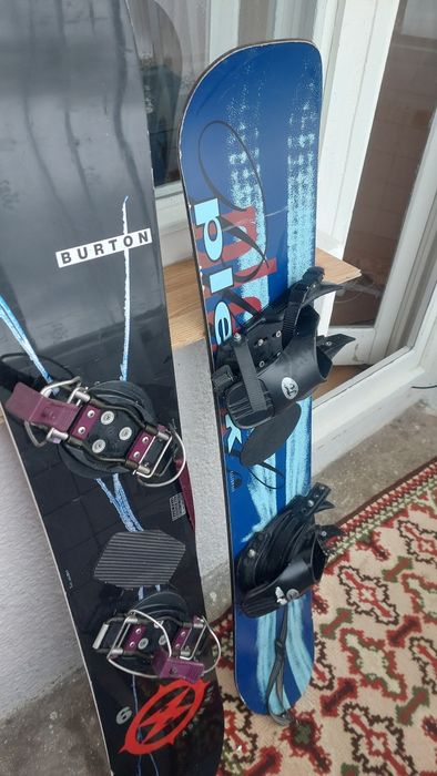 Vând placă Snowboard din imagine