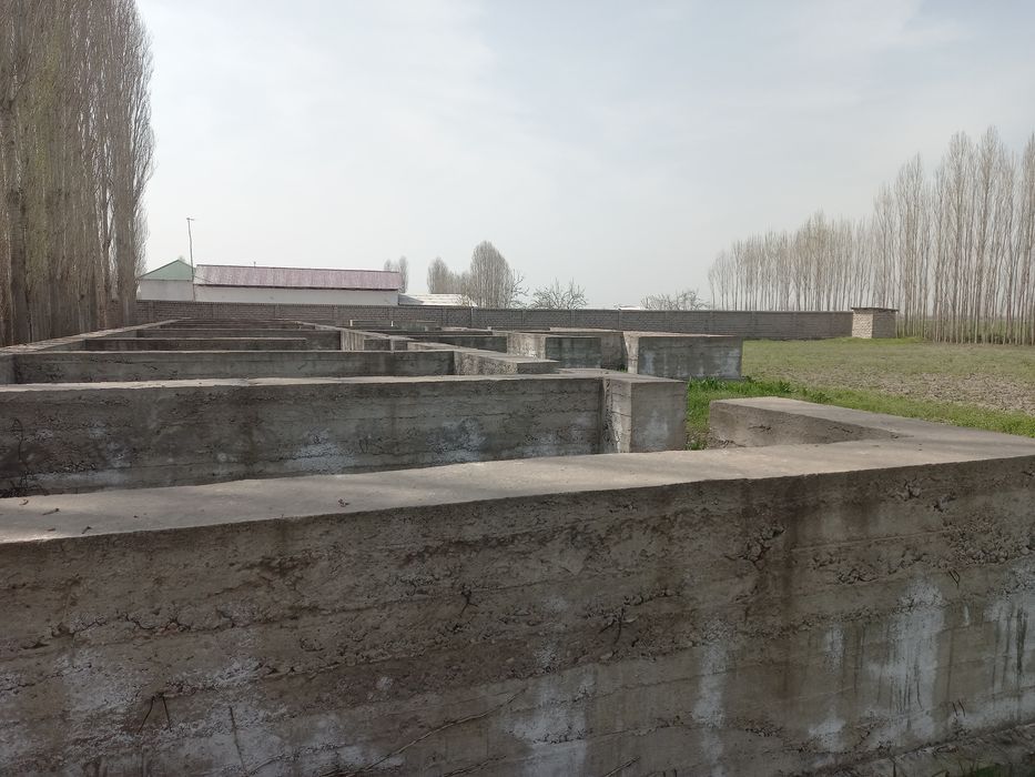 Участка сотилади. Хужжатлари бор Срочна. Таш.обл. Уртачирчиқ тум