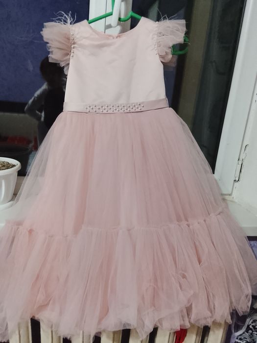 Красивое платье девочке