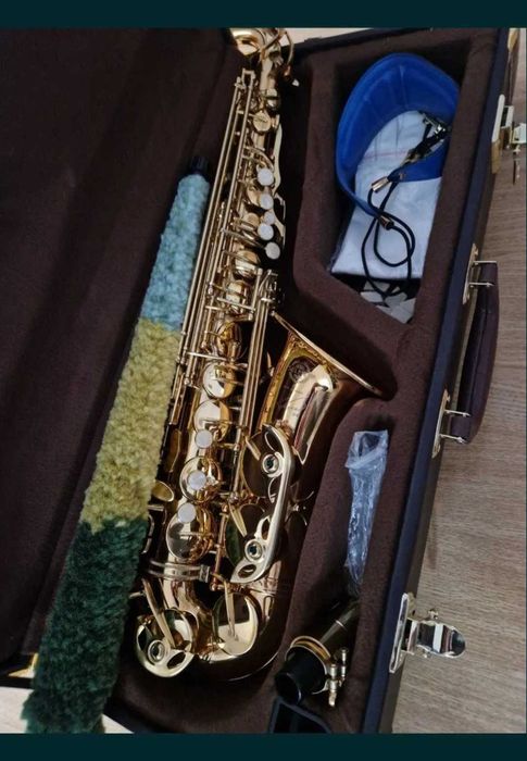 Saxofon alto semiprofesional