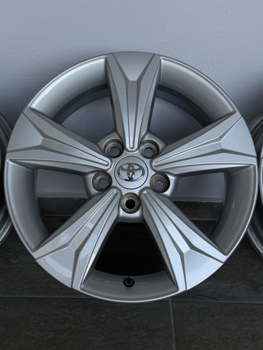 17" Оригинални джанти Toyota C-HR Avensis Rav 4 5×114.3 6.5J Et 45