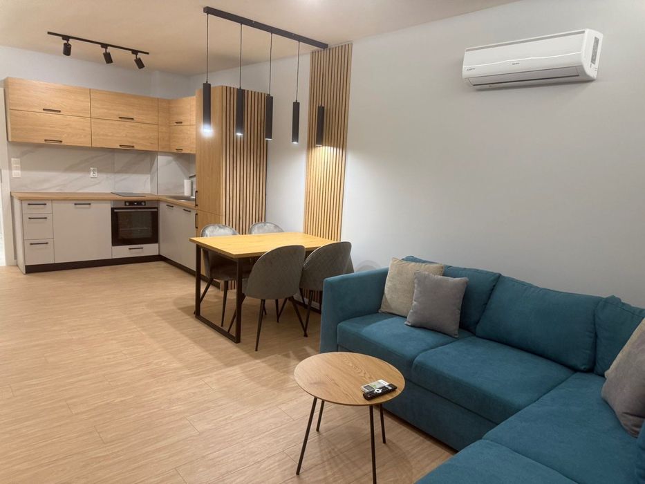 RICH 2 Apartment / апартамент за нощувки Пловдив