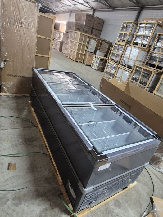 Морозильник овальный дла магазин