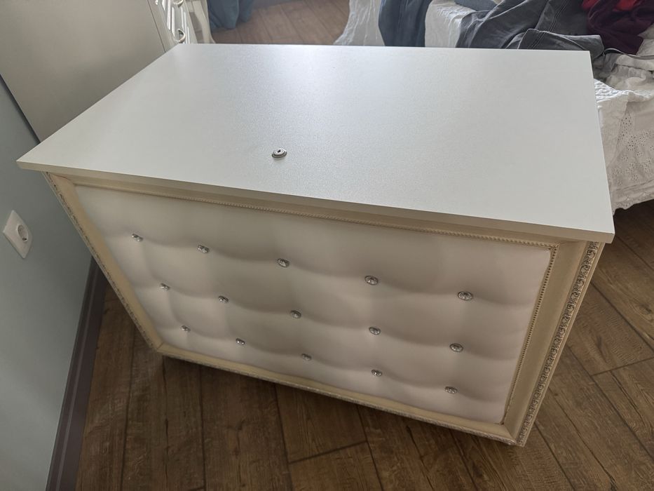 СРОЧНО продам сундук (сандык) 95*65