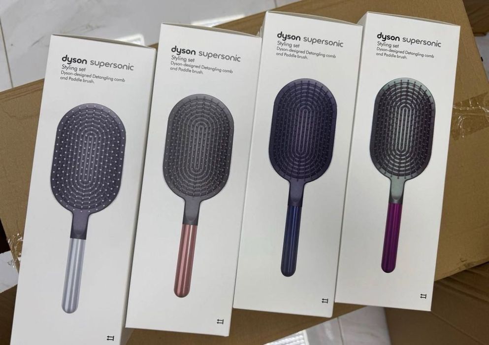 Продам Профессиональные набор расчески Dyson Styling Set Hair
