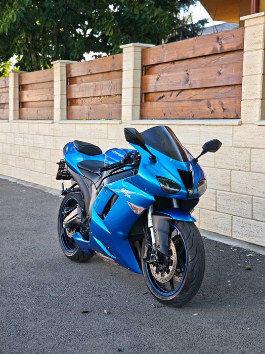 Kawasaki zx6r 2008 top