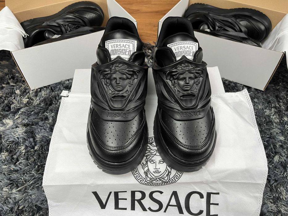 >- BEST PRICE -< Sneakers high top - adidași bărbați Versace Odissea Black trend vara 2026
