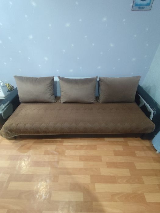 Диван продам диван