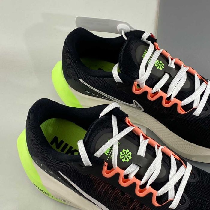 Мъжки маратонки Nike Air Zoom Fly 5 black ghost green размери 42 и 43