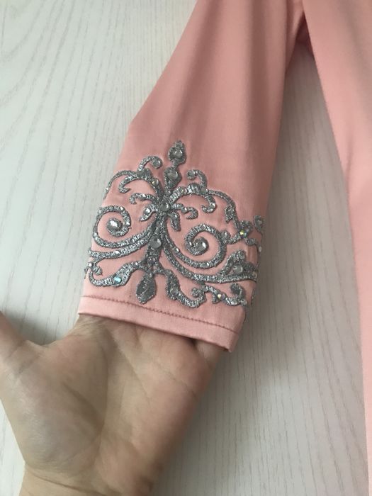 Платье на узату