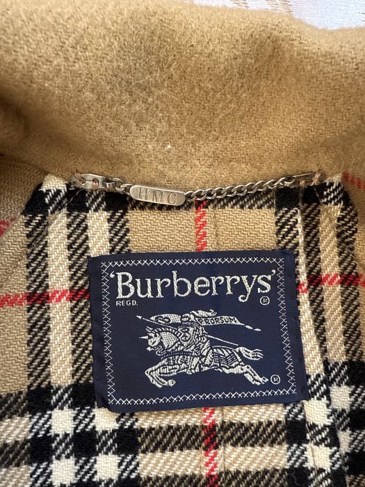 ОРИГИНАЛНО винтидж палто BURBERRYS London – 100% вълна