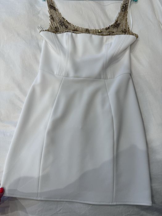 Продавам рокля Elisabetta Franchi