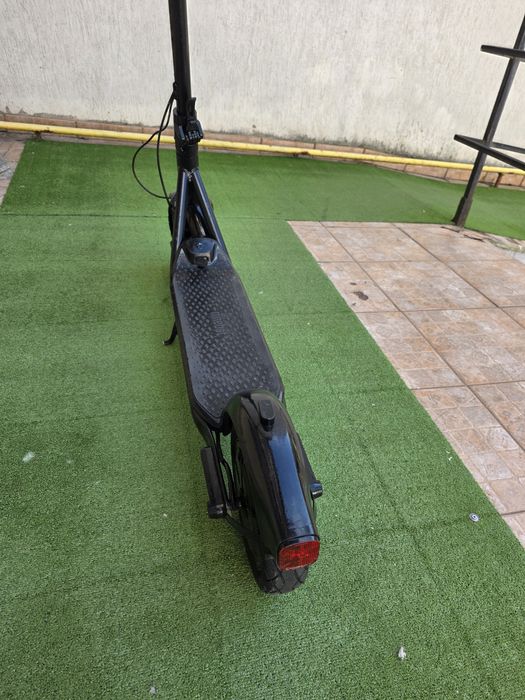 Trotineta electrica Ninebot F2 plus 25km/h, autonomie 40km