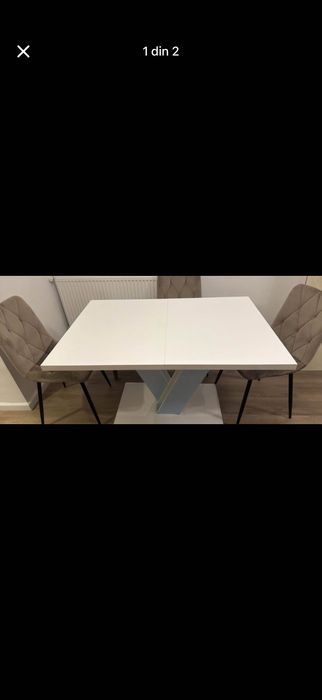 Vând masă impecabilă ,este  cumpărată recent !