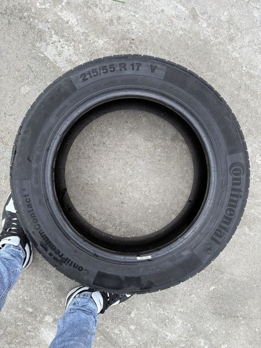 Vand cauciucuri/anvelope de iarna si de vara pe 17