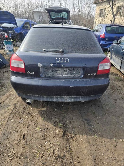 Ауди а3 1.9 110 на части
