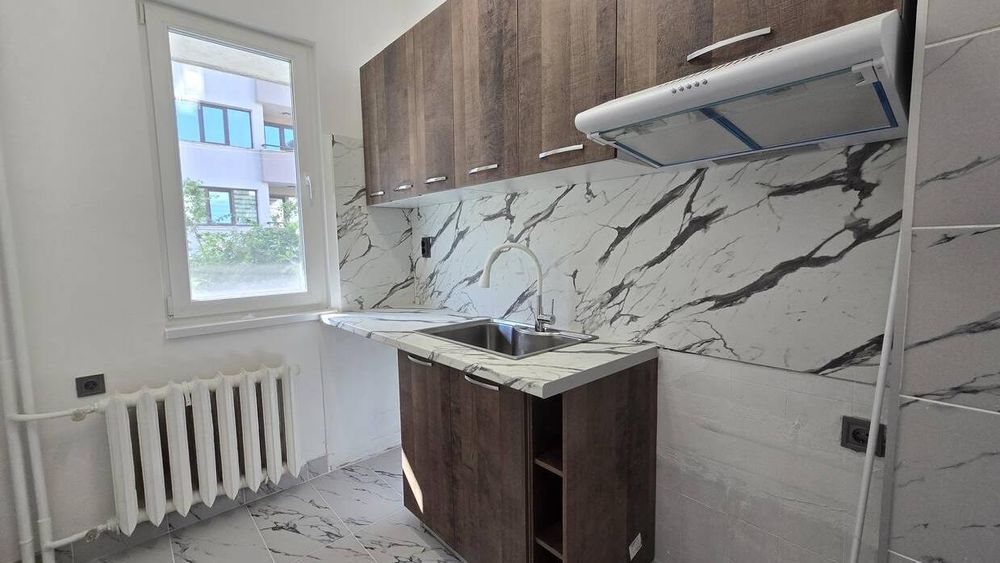 Дава се под наем Многостаен апартамент в Пловдив, Въстанически - 120 кв.м за 500 € - Снимка #1