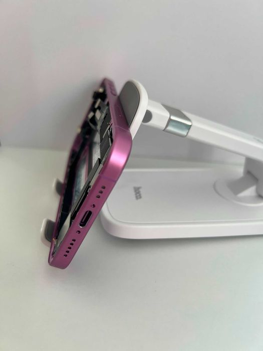 Carcasă originală iPhone 16 Pink