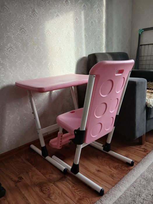 Стол со стулом ! Очень качественная