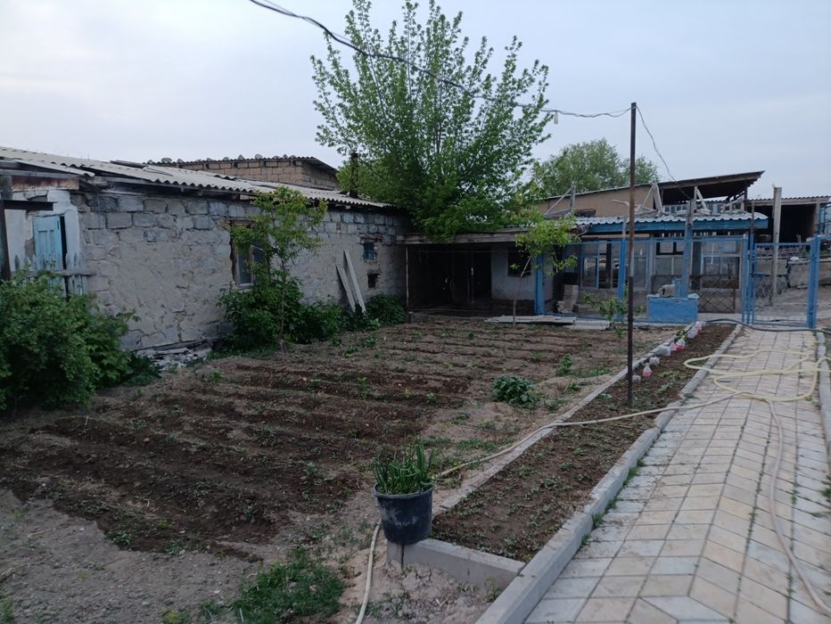 Жер үй сатылады Қаратау