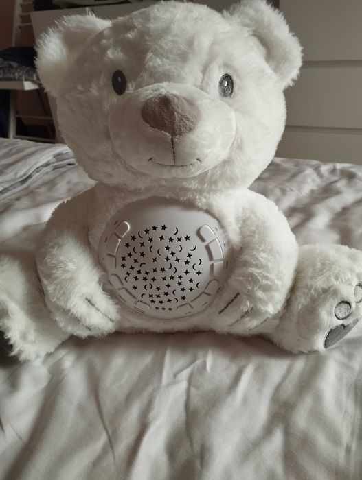 Плюшено мече с мелодии, светлини и бял шум