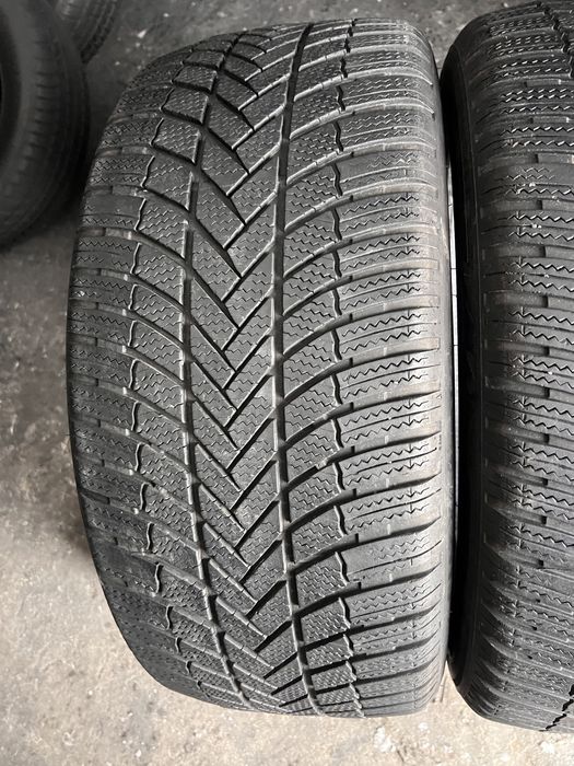 2 anvelope iarna 265/40/20 , Bridgestone , 5.8 mm , DOT 2022