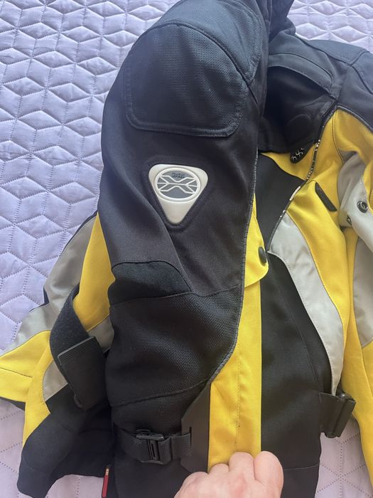 Текстилно Мото яке L