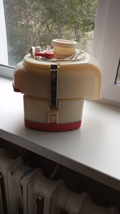 Продам соковыжималку