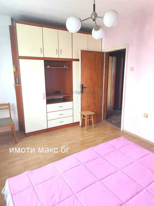 Тристаен апартамент тухла жк.Славейков  Бургас