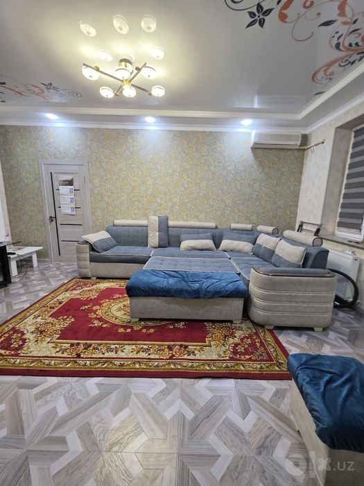 Vayeni garadok studio qilingan uy