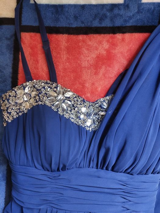 Платье вечернее, р-р 40-42