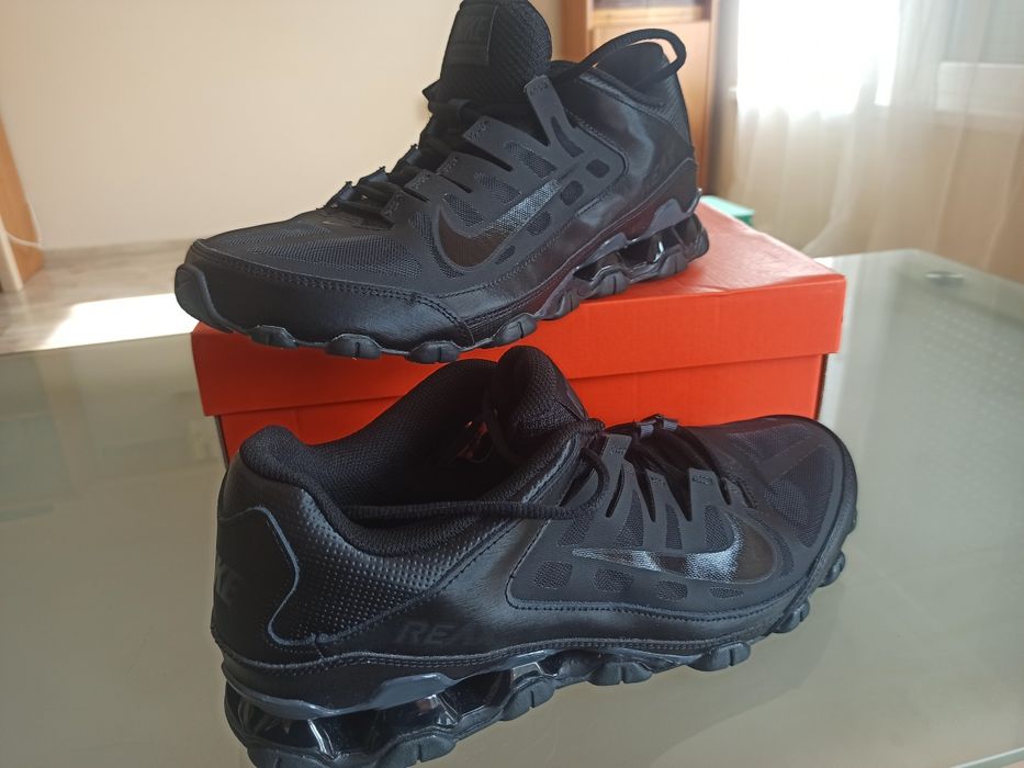 Маратонки Nike Reax 8 TR mesh.