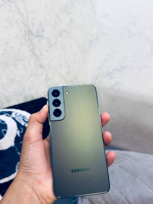 Salom s22 telefon yaxshi hllatda kar dak full baraka topasz