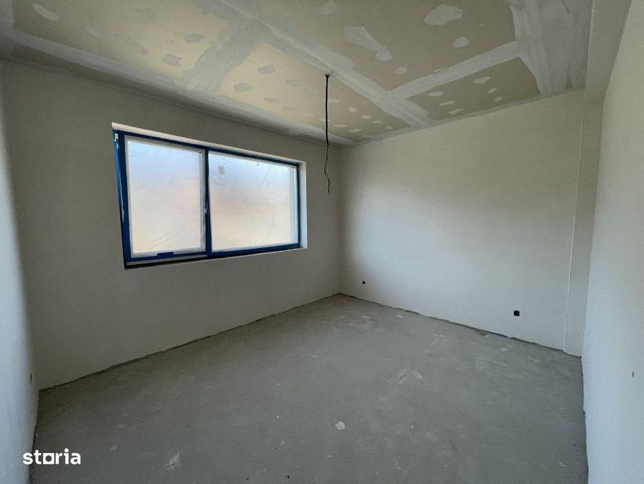 Casa individuala cu CF cu 5 cam/155mp! Teren 550mp! GARAJ! Loc. Dezmir