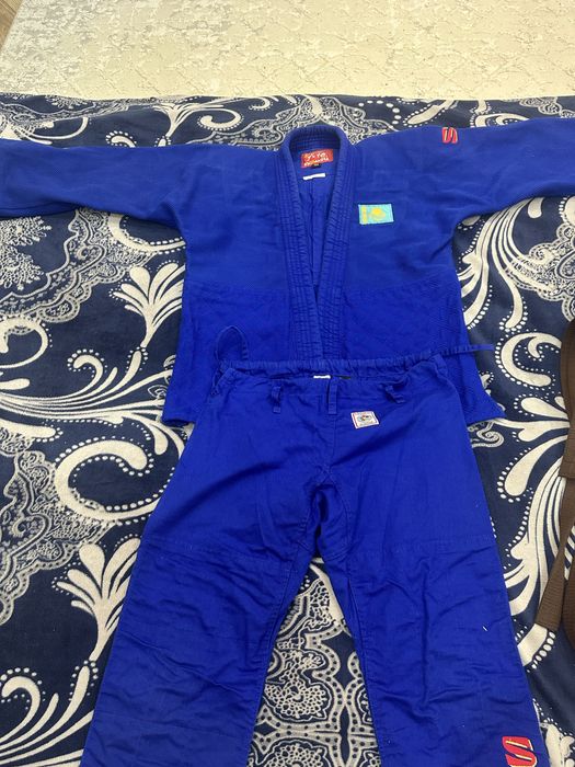 Продаю кимано Sakura!