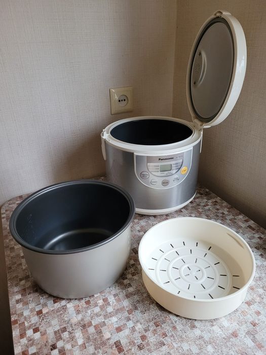Мультиварка Panasonic.