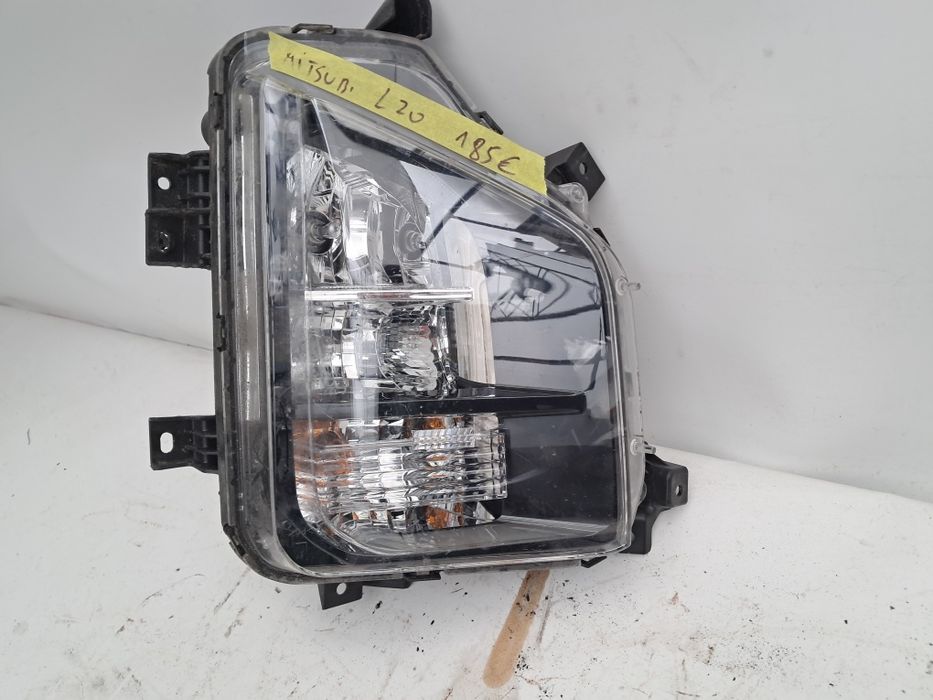 Фар  Mitsubishi L200 2014/2023г