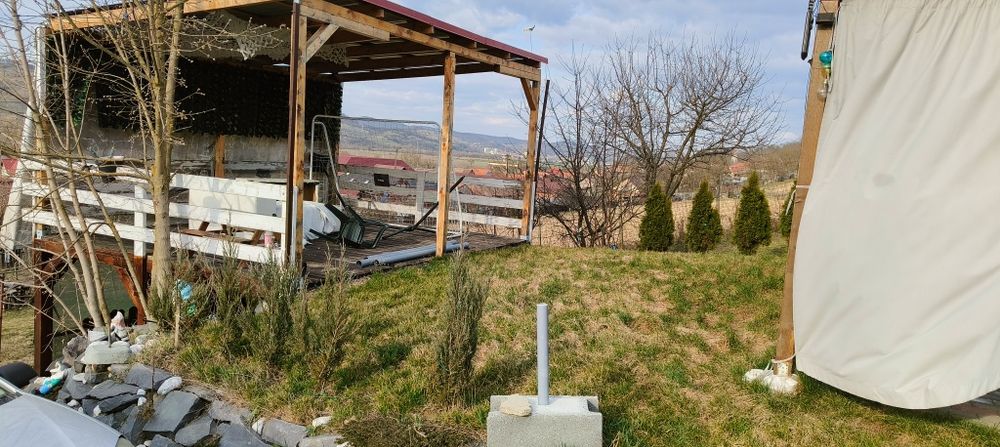 Vând Cabana cu terasa și loc joaca